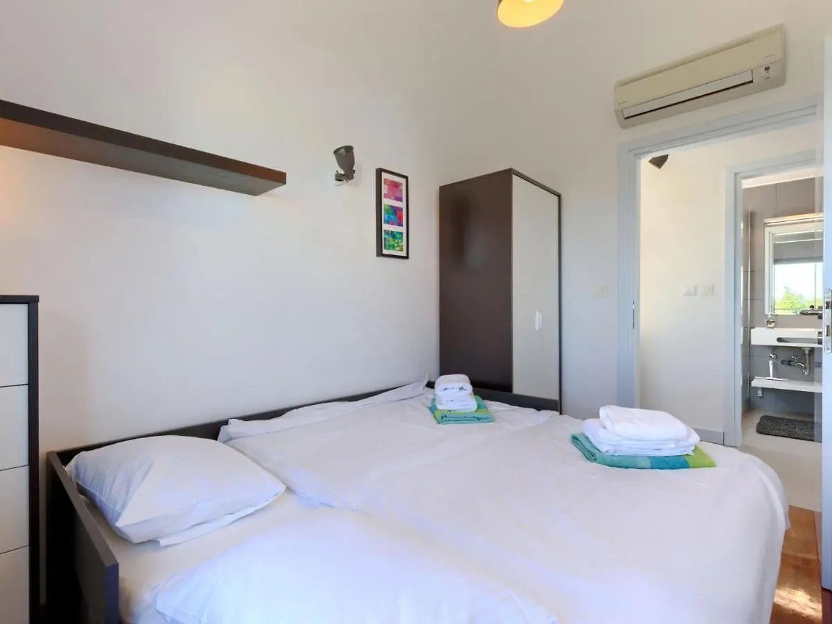 Apartment Rak By Interhome Umag